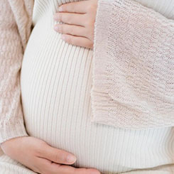 资本配置仍然是🚤🏜一个重点领🇲🇻域，我们将债🥌务杠杆率保持在2😵🇴🇲